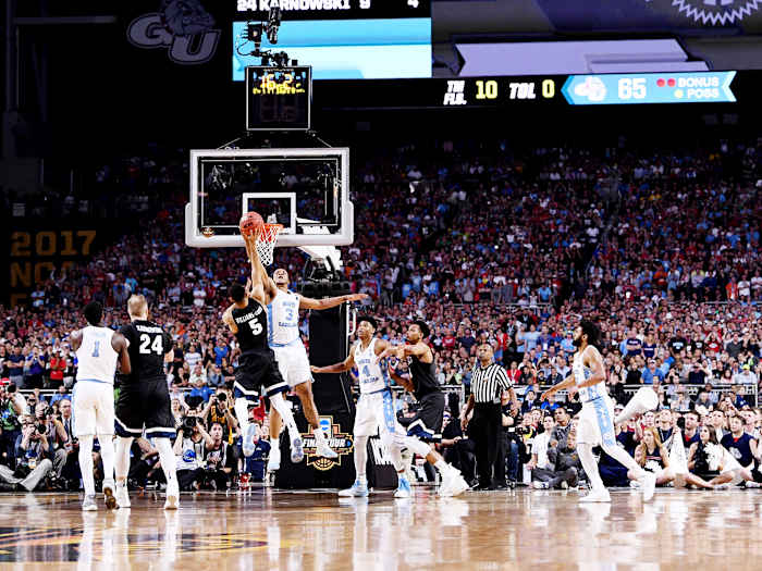 kennedy-meeks-block-unc-gonzaga-national-championship.jpg